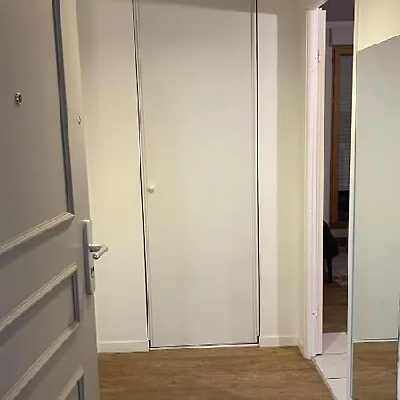Luxury Studio, Bright 10 Minutes From Cdg, Parc Dasterix Apartman Louvres